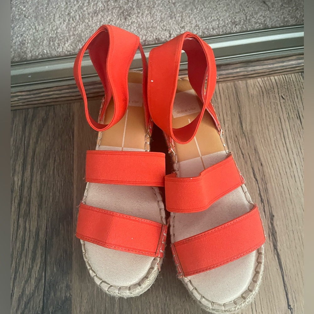 women’s sandals - Picture 1 of 6